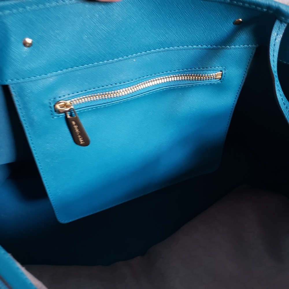 Handbag - Picture 4 of 6